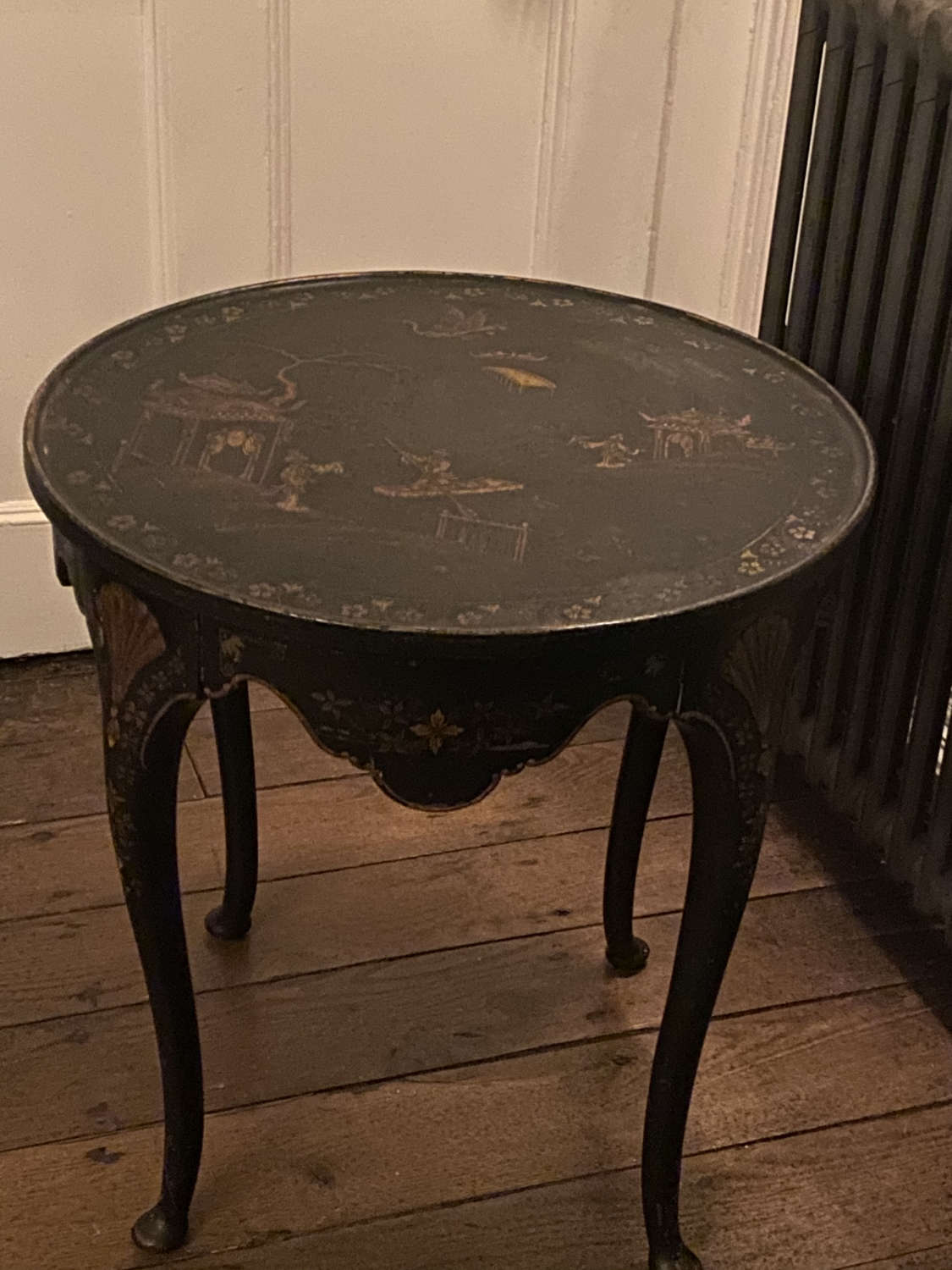 A Japanned Black lacquer chinoiserie low side table