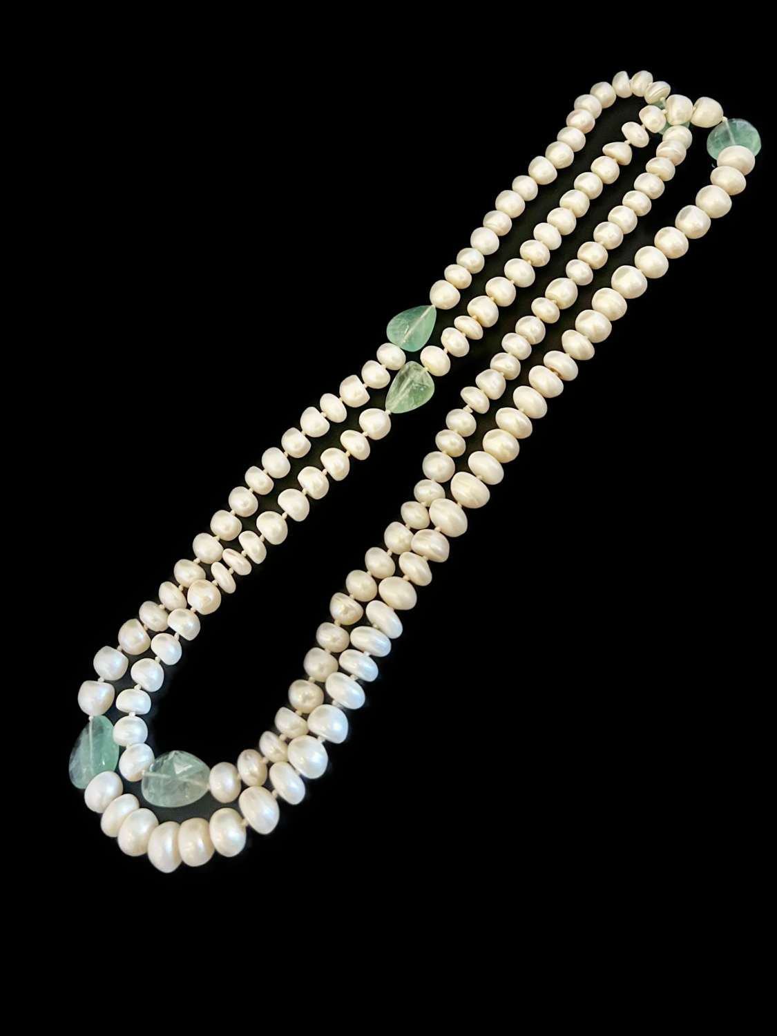 A Long peal necklace