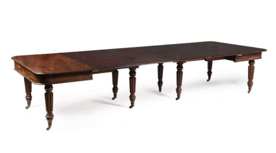 A mahogany dining table attributed to Gillows